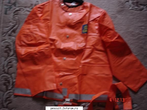 buna si la multi ani
am de dat un costum pt ploaie masura 44 relatii la 0724016156 costum ploaie
